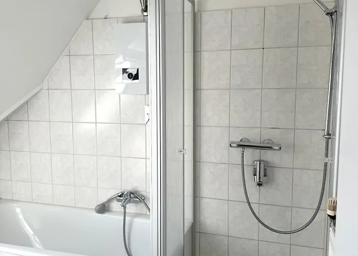 Appartement Modern Mit Schoenem Ausblick